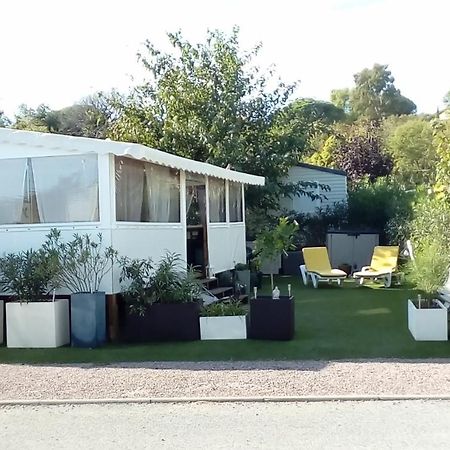 Camping Le Montourey Azur 78 Fréjus Exterior foto