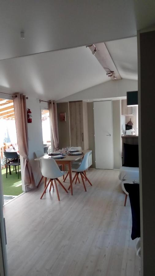 Camping Le Montourey Azur 78 Fréjus Exterior foto